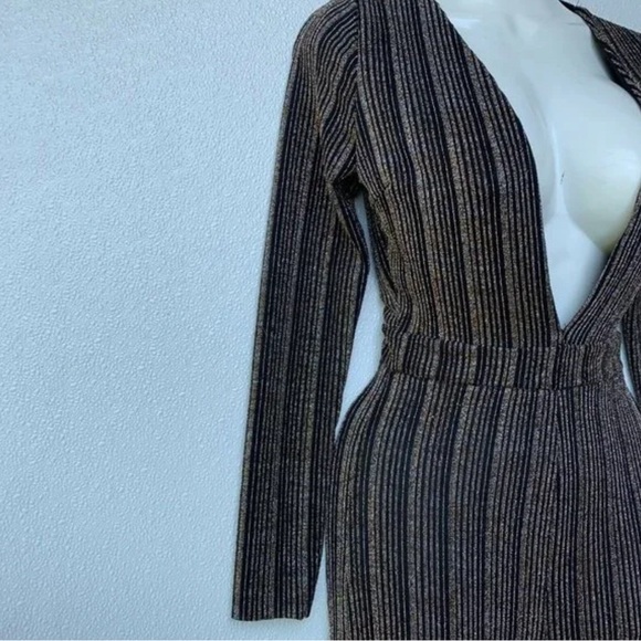 Shop 17 Metallic Striped Palazzo Jumpsuit Stretch Sexy Womens Size Small - Picture 4 of 7